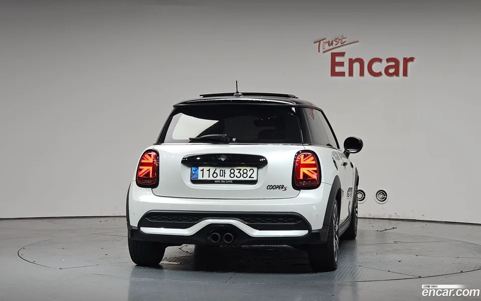 MINI Cooper S 2023 — миниатюра 4