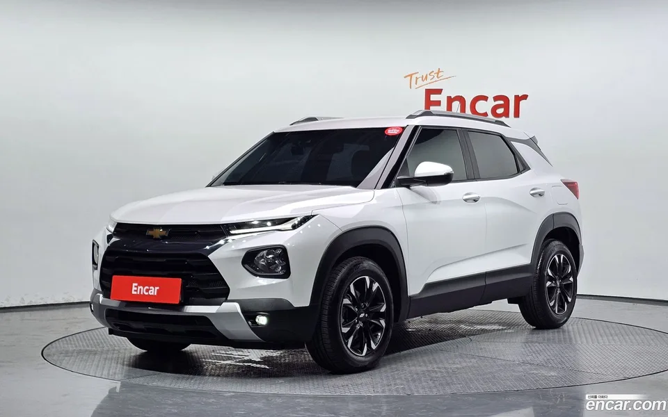 Chevrolet Trailblazer 1.3 2WD 2022 — photo 1, buy with delivery to Moscow