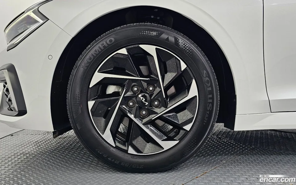 Kia K5 Hybrid 2024 — thumbnail 5