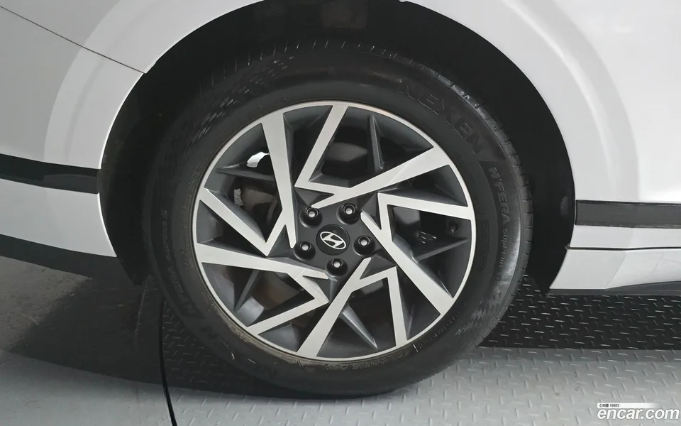 Hyundai Grandeur 3.5 LPG 2WD 2023 — thumbnail 5