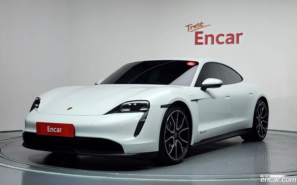 Porsche Taycan 2023 — photo 1, buy with delivery to Moscow