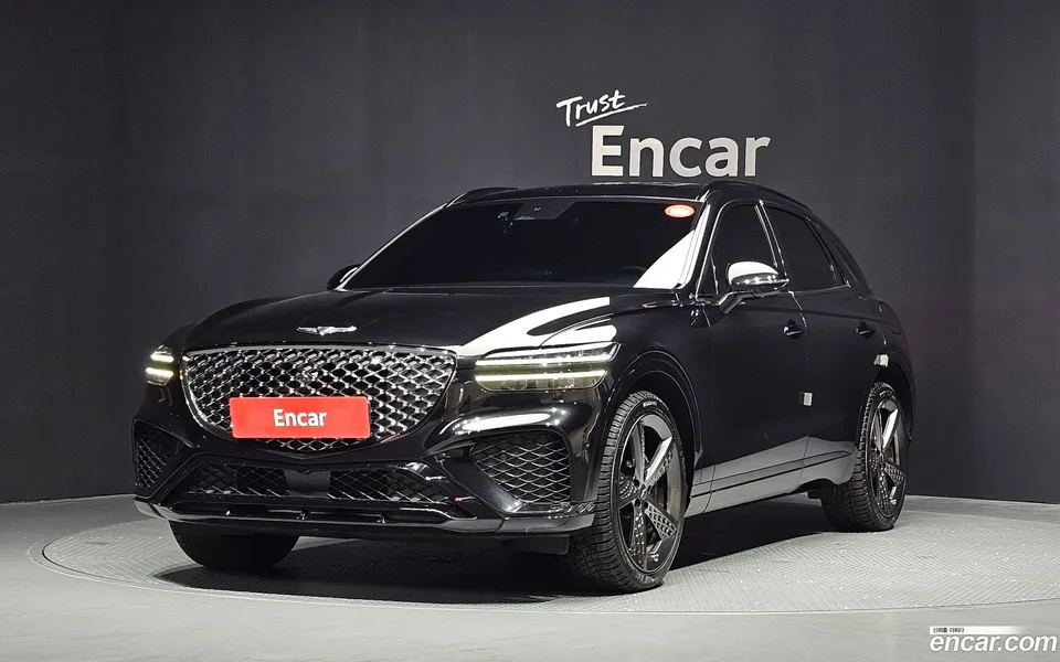 Genesis GV70 2.5T 2WD 2022 — photo 1, buy with delivery to Moscow