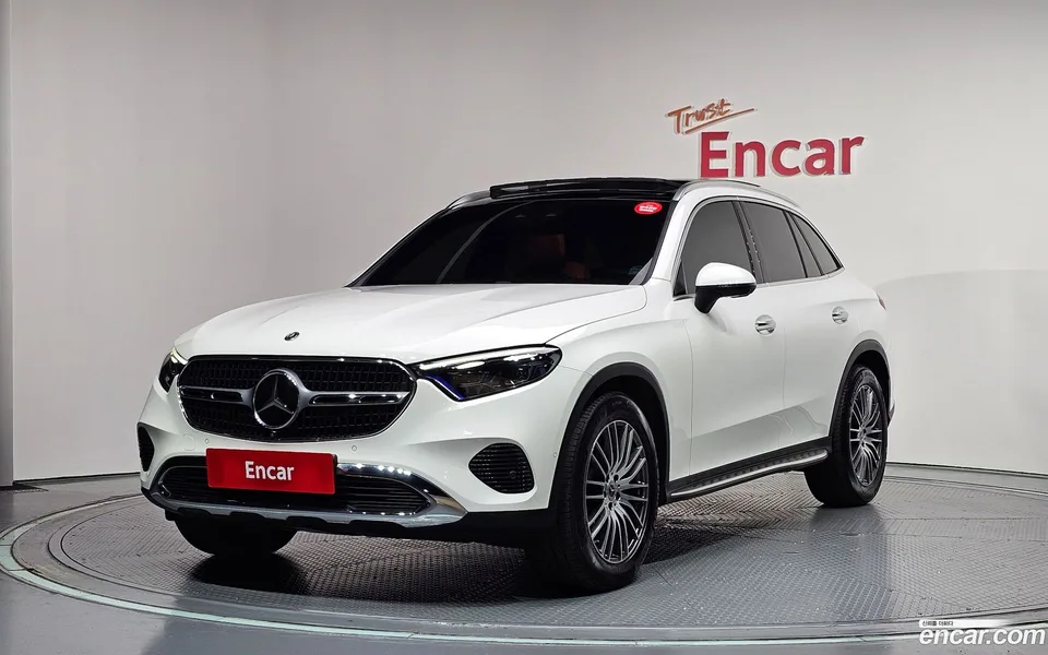 Mercedes-Benz GLC-Class GLC300 4MATIC 2024 — photo 1, buy with delivery to Moscow