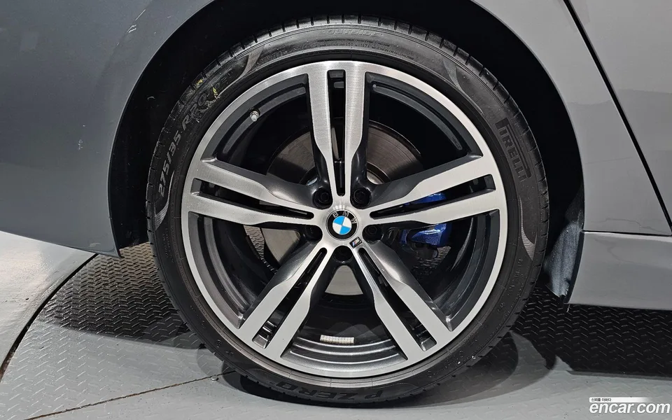 BMW 6 Series GT 630i xDrive M 2024 — thumbnail 5