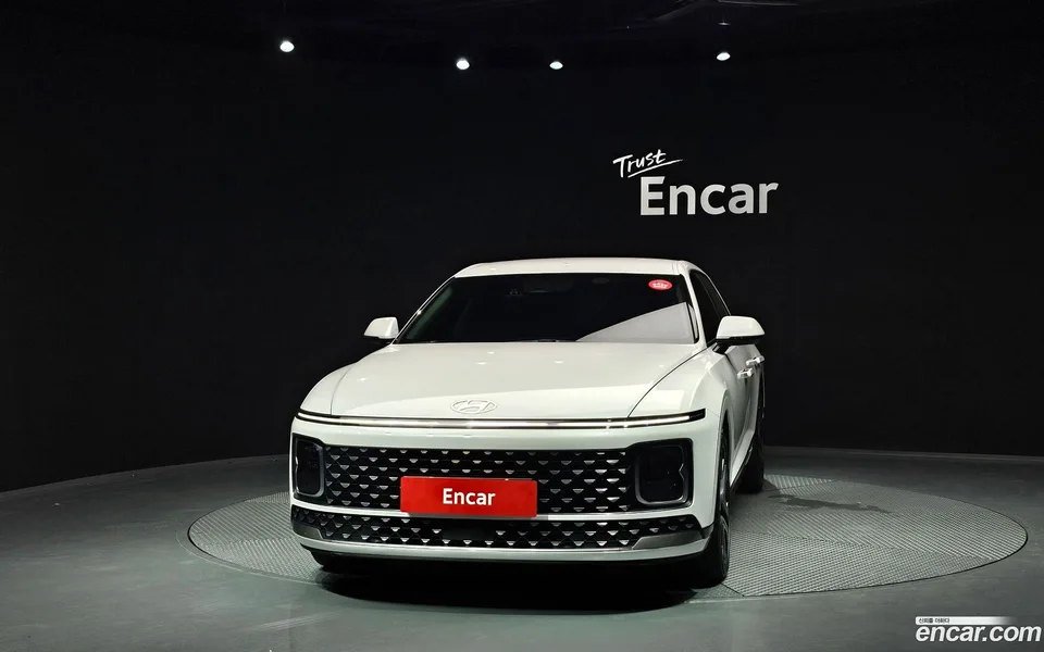 Hyundai Grandeur 2.5 2WD 2023 — thumbnail 3