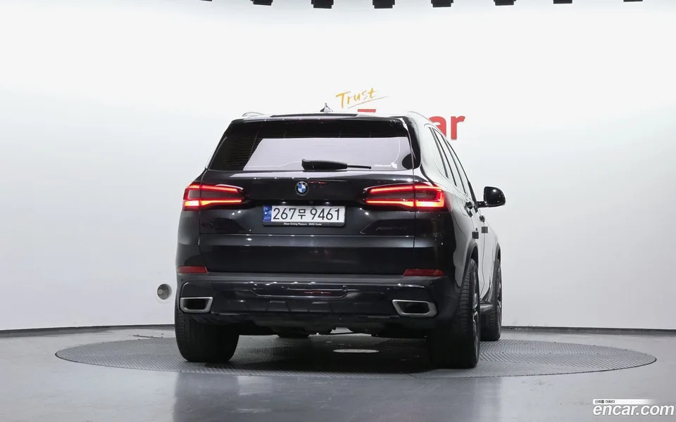 BMW X5 xDrive 30d xLine 2023 — thumbnail 4
