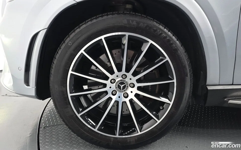 Mercedes-Benz GLE-Class GLE450 4MATIC 2023 — thumbnail 2