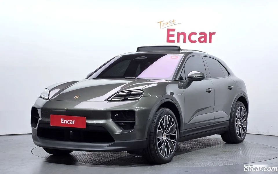 Porsche Macan Electric 4 2025 — photo 1, buy with delivery to Moscow
