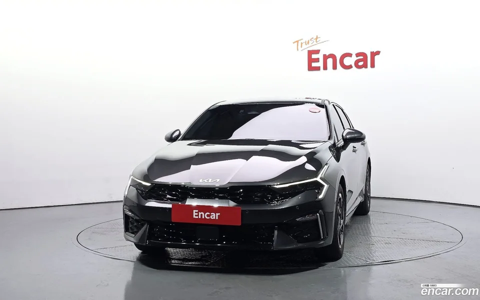 Kia K5 2.0 2025 — thumbnail 3