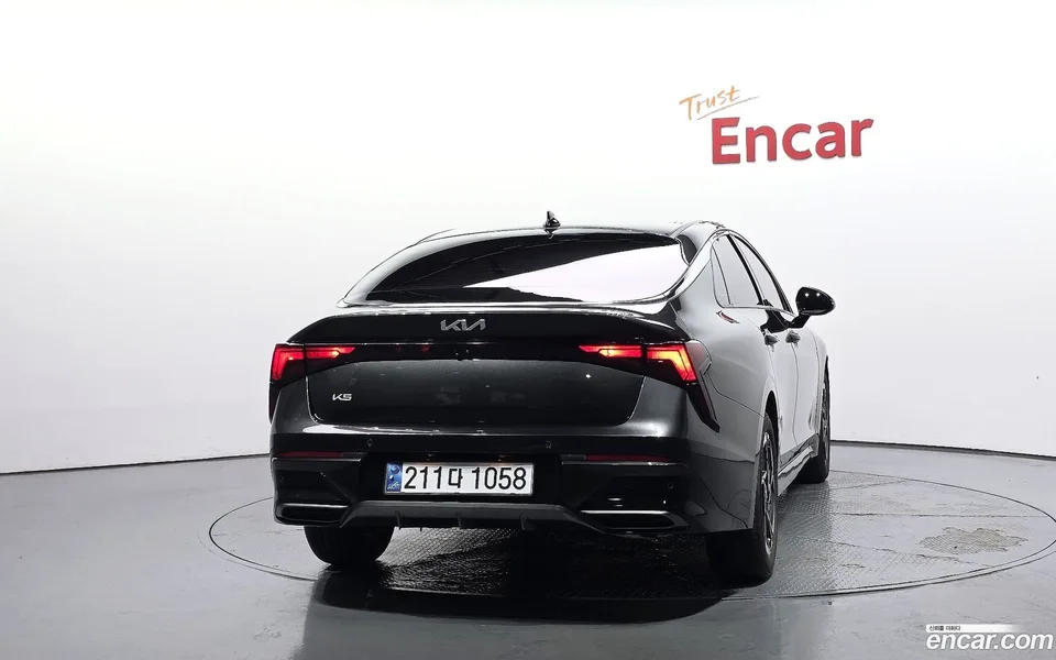 Kia K5 2.0 2025 — thumbnail 4