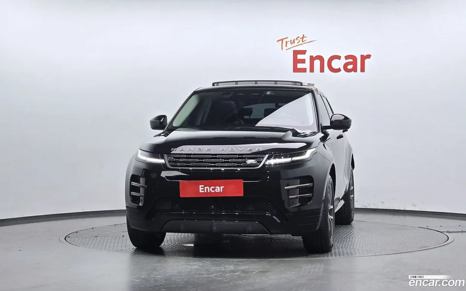 Land Rover Range Rover Evoque P250 SE 2025 — thumbnail 3