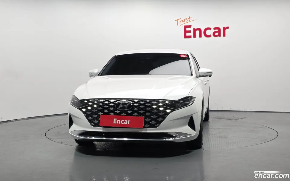 Hyundai Grandeur IG Hybrid 2022 — thumbnail 3