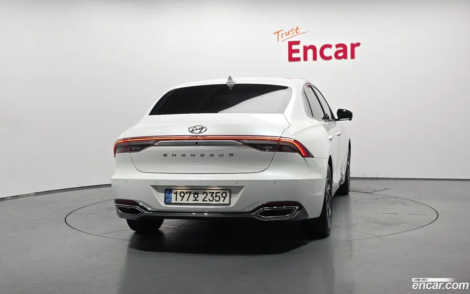 Hyundai Grandeur IG Hybrid 2022 — thumbnail 4