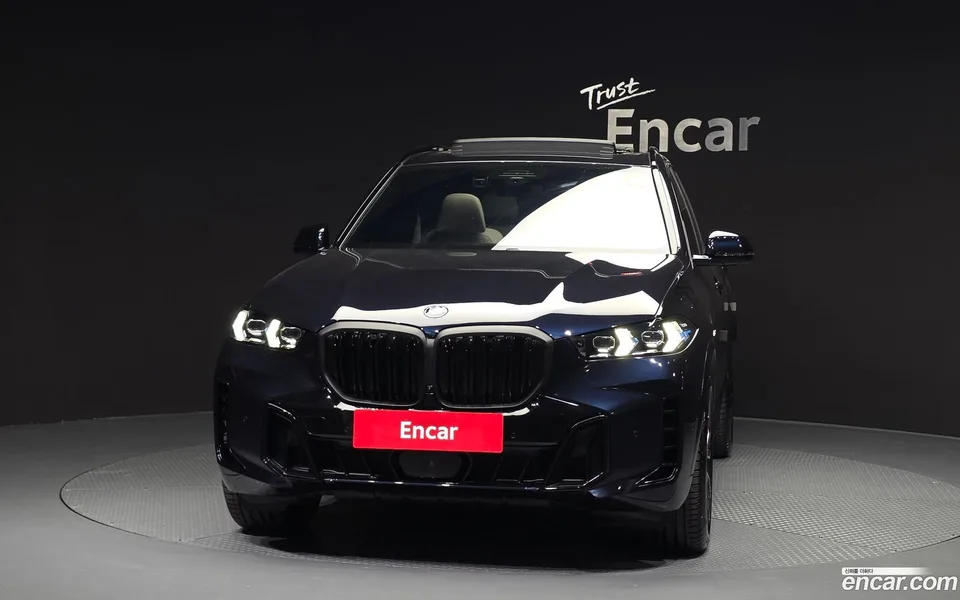 BMW X5 xDrive 40i M 2025 — thumbnail 3