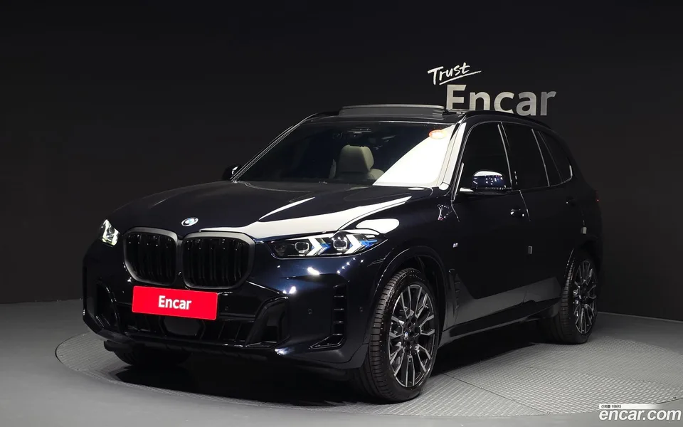 BMW X5 xDrive 40i M 2025 — photo 1, buy with delivery to Moscow