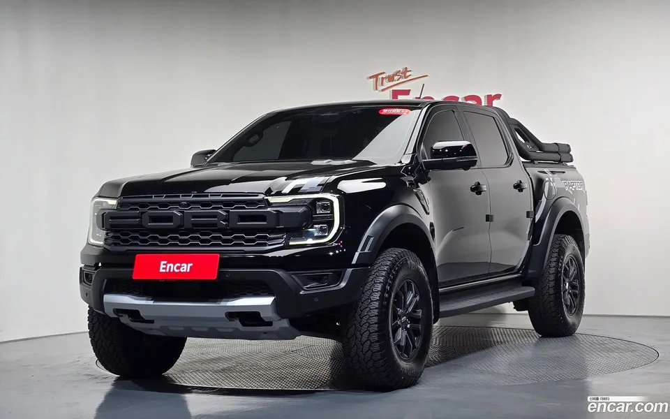 Ford Ranger 2.0 2023 — photo 1, buy with delivery to Moscow