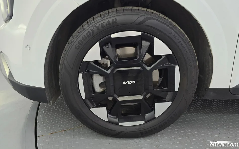 Kia Carnival 7 2024 — thumbnail 2