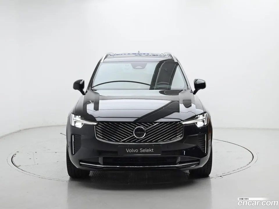 Volvo XC90 B6 2026 — thumbnail 3