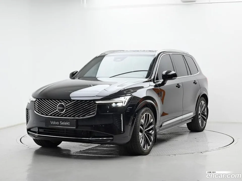 Volvo XC90 B6 2026 — photo 1, buy with delivery to Moscow