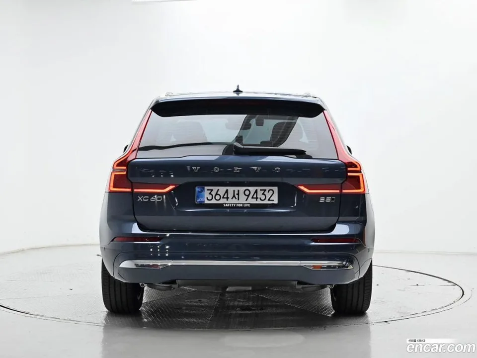 Volvo XC60 B5 2026 — thumbnail 4