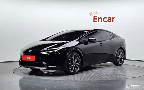 Toyota Prius 2025