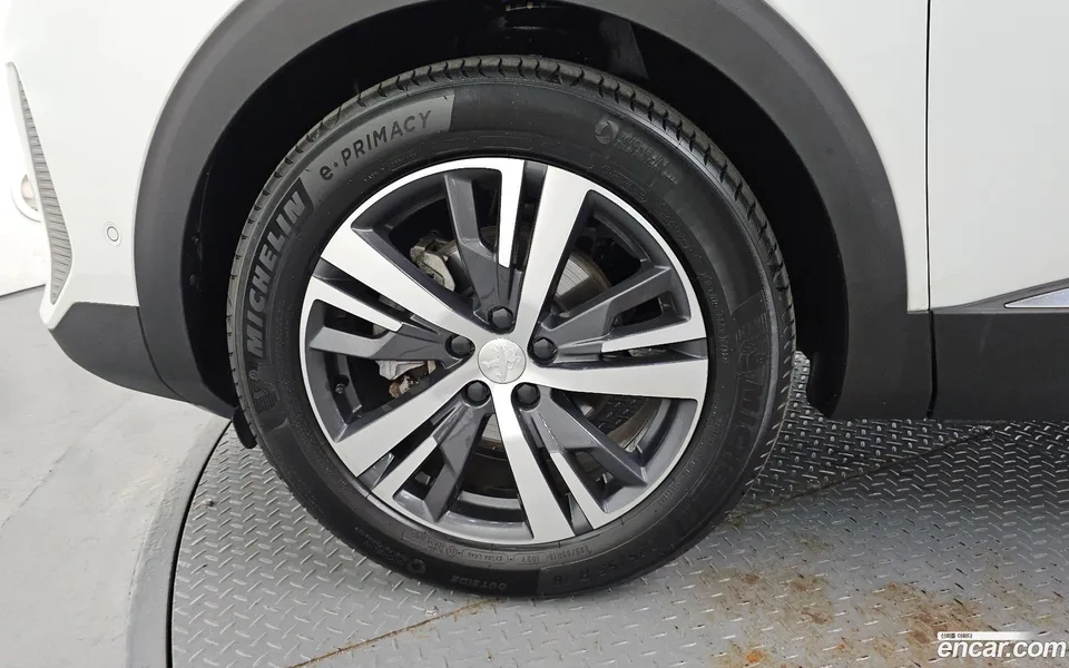 Peugeot 3008 1.2 Pure Tech 2024 — thumbnail 2