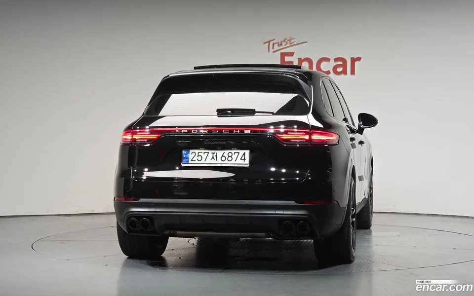Porsche Cayenne 3.0 E- 2023 — миниатюра 4