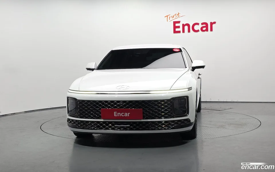 Hyundai Grandeur Hybrid 2023 — thumbnail 3