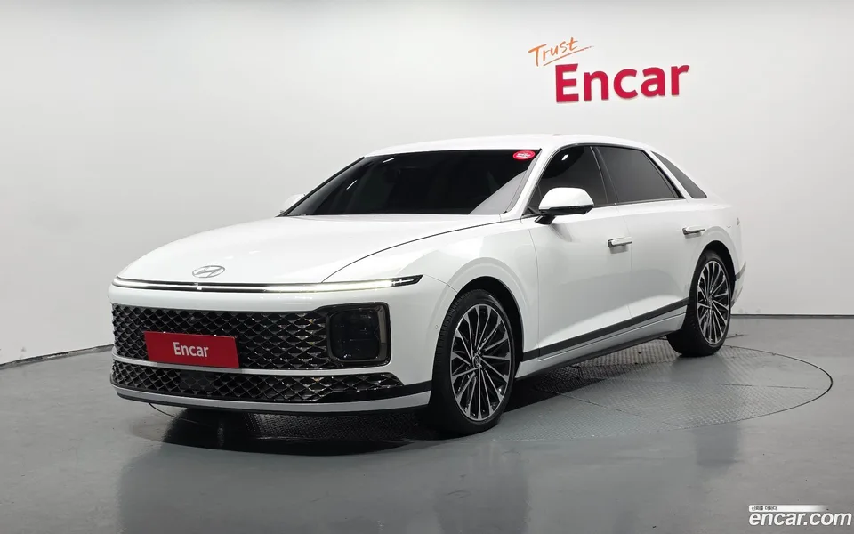 Hyundai Grandeur Hybrid 2023 — photo 1, buy with delivery to Moscow