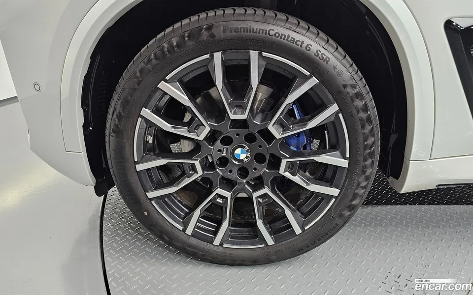 BMW X5 xDrive 40i M 2025 — миниатюра 2