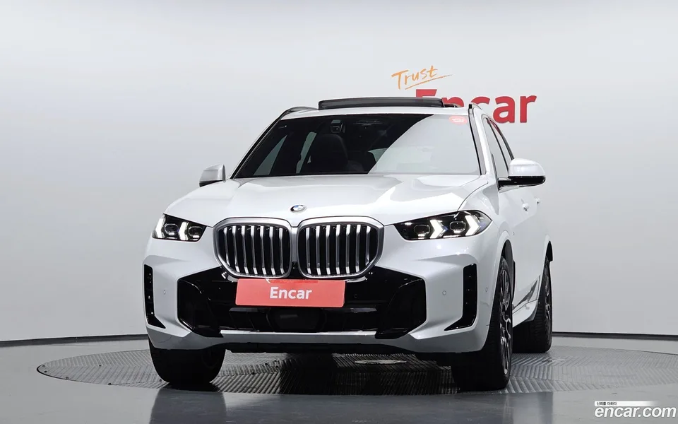 BMW X5 xDrive 40i M 2025 — миниатюра 3