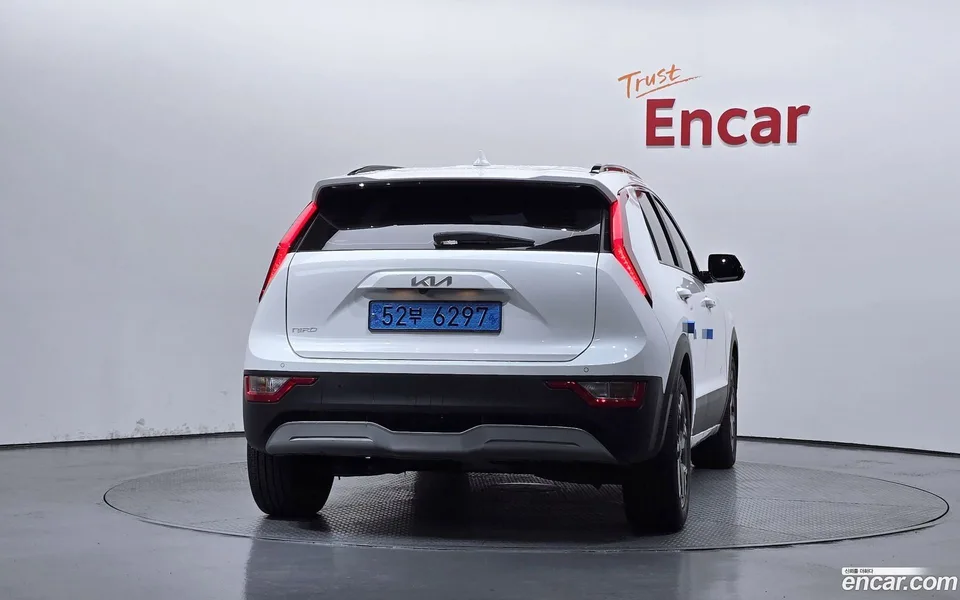 Kia Niro EV 2023 — thumbnail 4