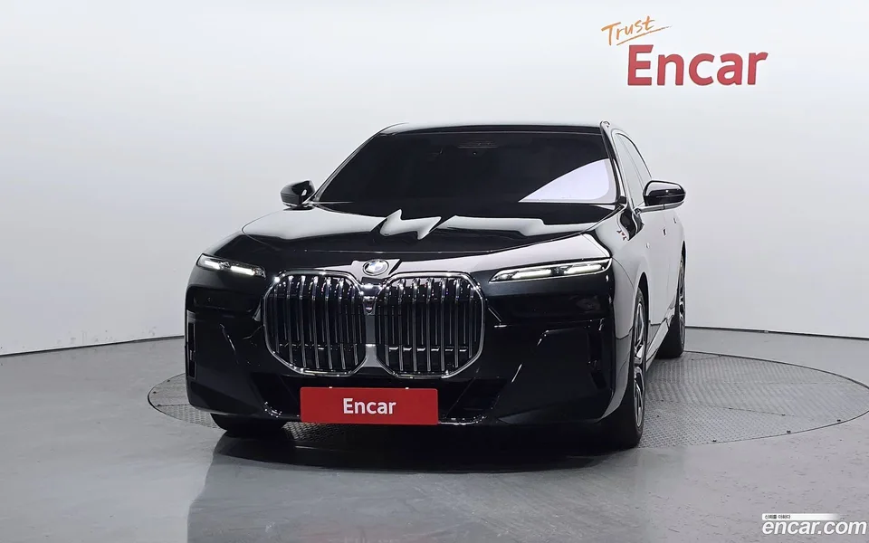 BMW 7 Series 740d xDrive M 2025 — thumbnail 3