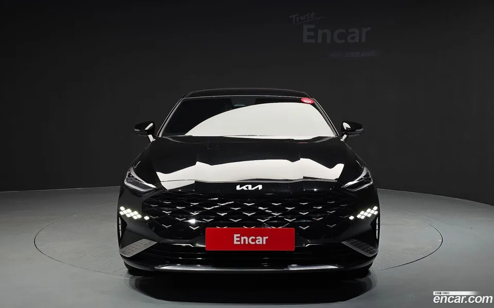 Kia K8 Hybrid 2023 — thumbnail 3