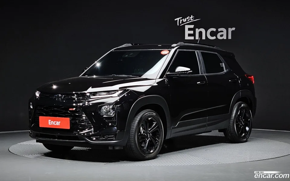Chevrolet Trailblazer 1.3 4WD 2022 — photo 1, buy with delivery to Moscow