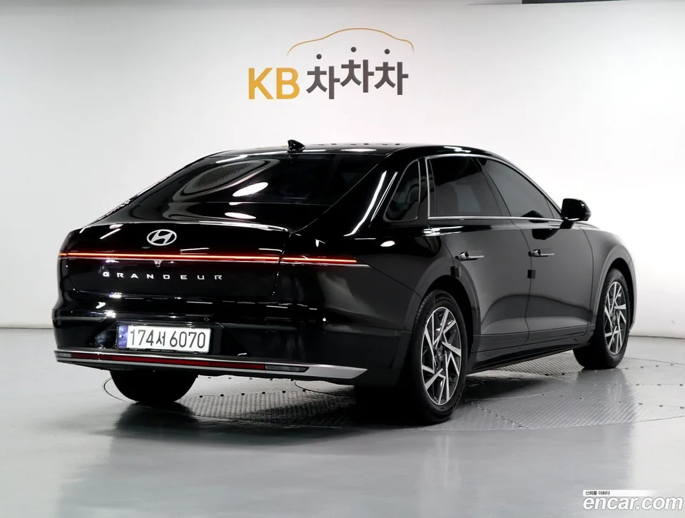 Hyundai Grandeur 2.5 2WD 2023 — thumbnail 3