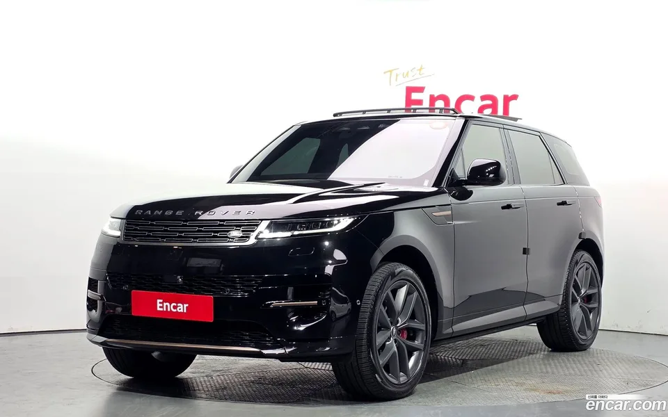 Land Rover Range Rover Sport D300 HSE 2023 — photo 1, buy with delivery to Moscow