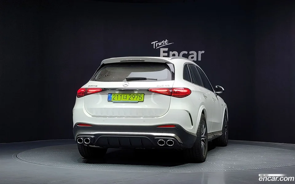Mercedes-Benz GLC-Class AMG GLC43 4MATIC 2025 — thumbnail 4