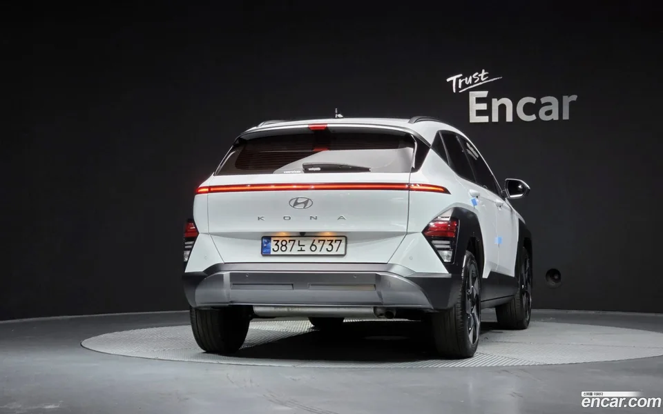 Hyundai Kona 1.6 2WD 2023 — thumbnail 4