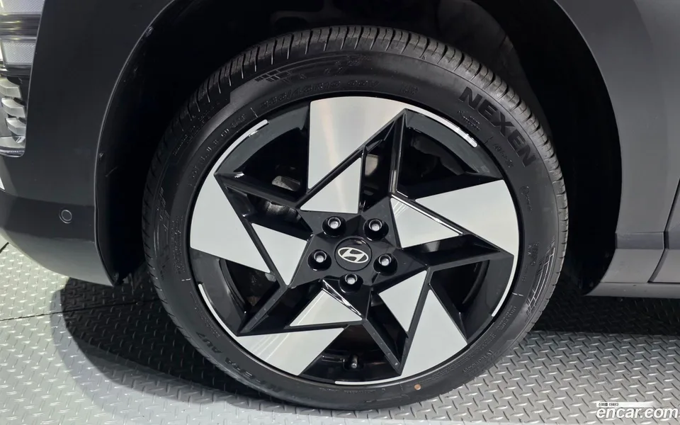 Hyundai Kona 1.6 2WD 2023 — thumbnail 5