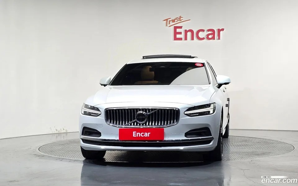 Volvo S90 B6 AWD 2023 — thumbnail 3