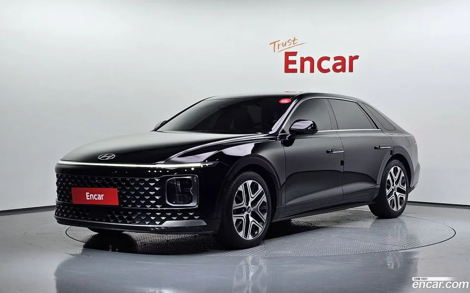 Hyundai Grandeur 2.5 2WD 2023 — photo 1, buy with delivery to Moscow