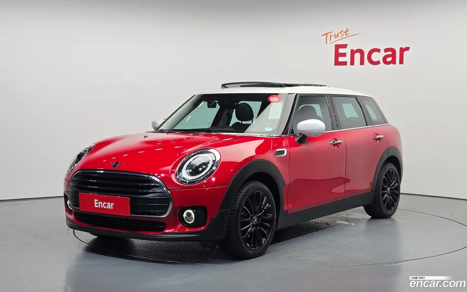 MINI Cooper Clubman 2023 — photo 1, buy with delivery to Moscow