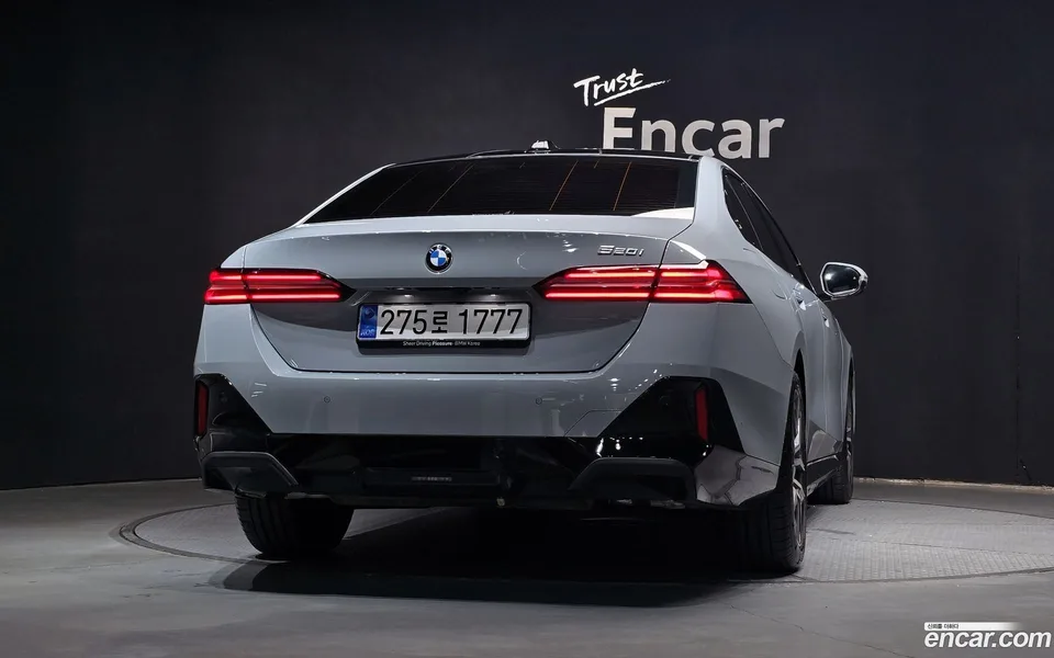 BMW 5 Series 520i M 2025 — миниатюра 4
