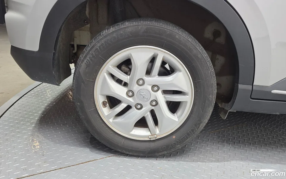 Hyundai Venue 1.6 2024 — thumbnail 2