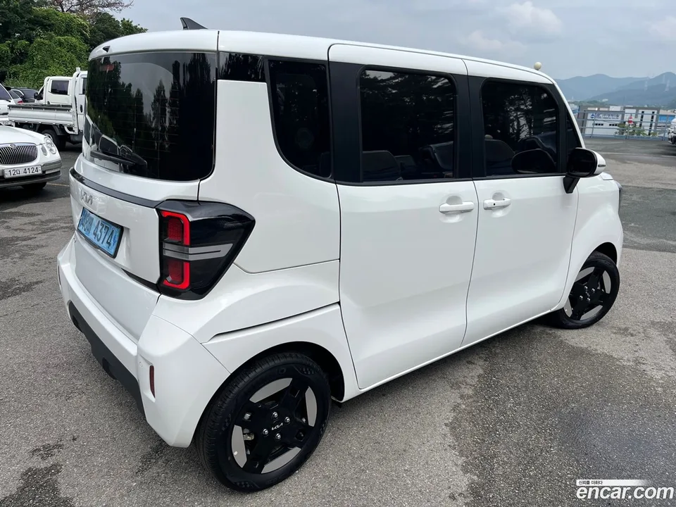 Kia Ray EV 2024 — thumbnail 3