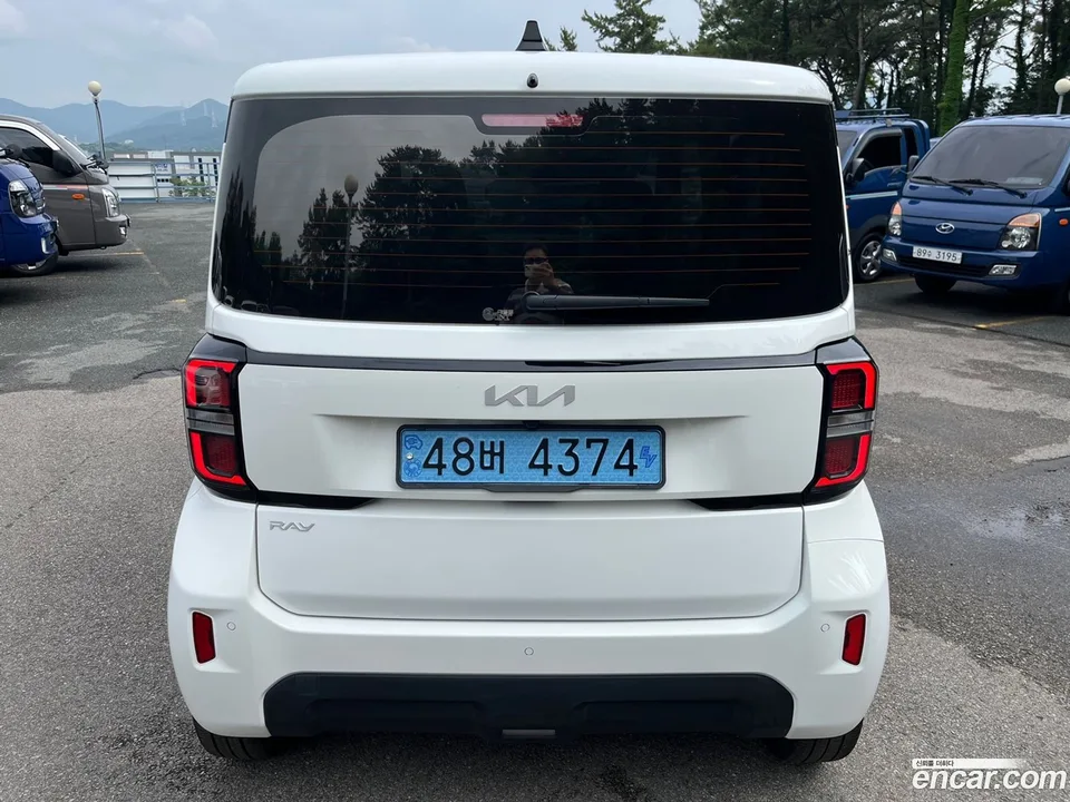 Kia Ray EV 2024 — thumbnail 4