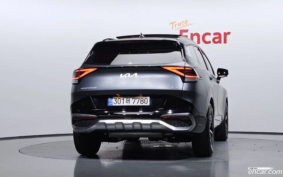 Kia Sportage Hybrid 4WD 2022 — thumbnail 4