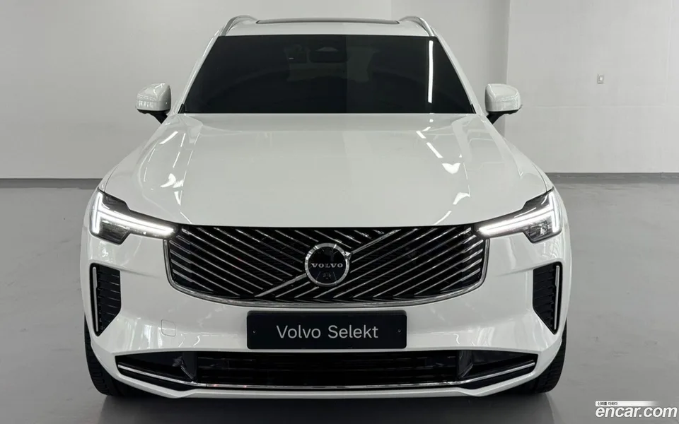 Volvo XC90 B6 2025 — thumbnail 3