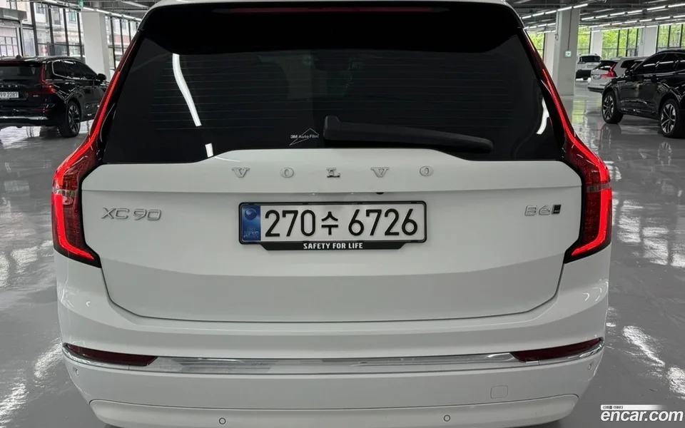Volvo XC90 B6 2025 — thumbnail 4
